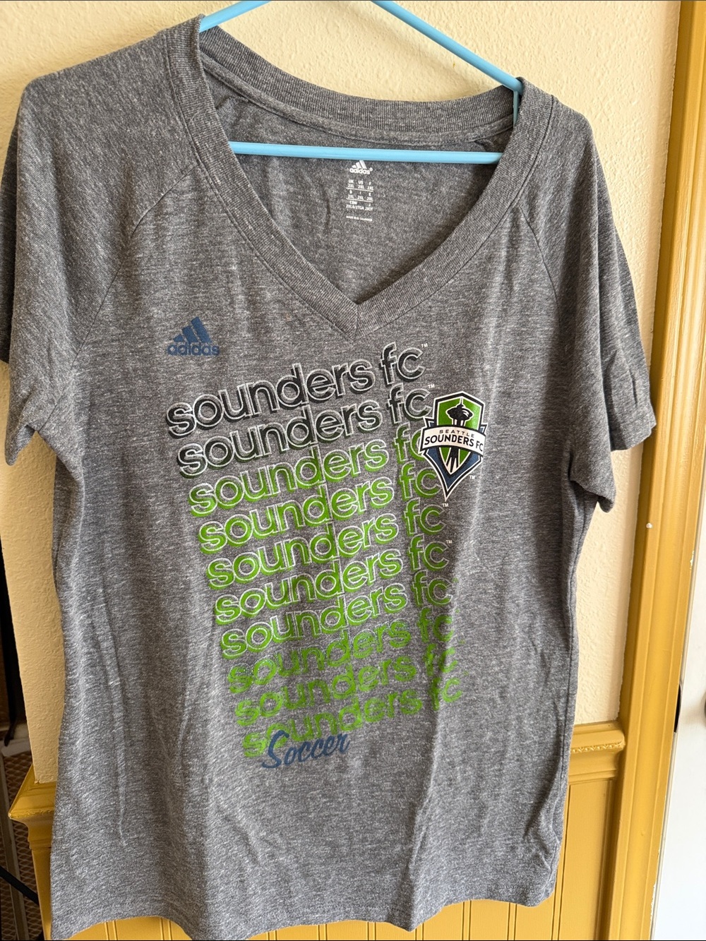 Adidas Gray Seattle Sounders FC soccer Graphic V‑Neck Women’s Tee